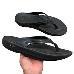 Oofos Ooriginal Sandal Flip Flop Thong Women’s 8 Black Beach Comfort Rubber